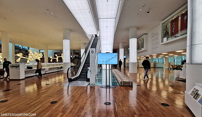 amsterdam central library oba foyer