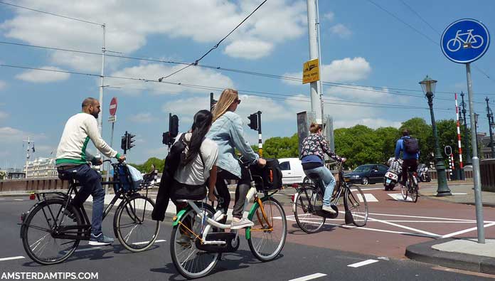 amsterdam cycle lane