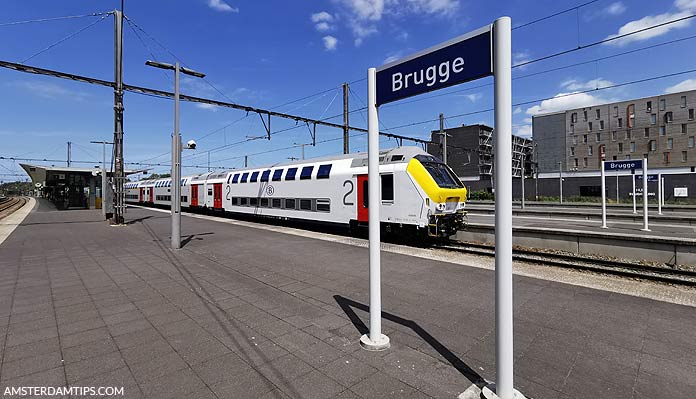 brugge station - intercity train