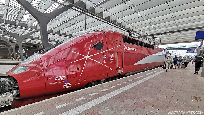 eurostar-branded thalys train at rotterdam central