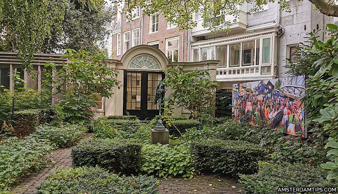 huis marseille museum amsterdam garden