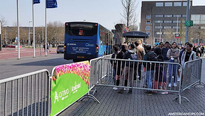 Queues at Arriva 852 bus stop amsterdam europaplein