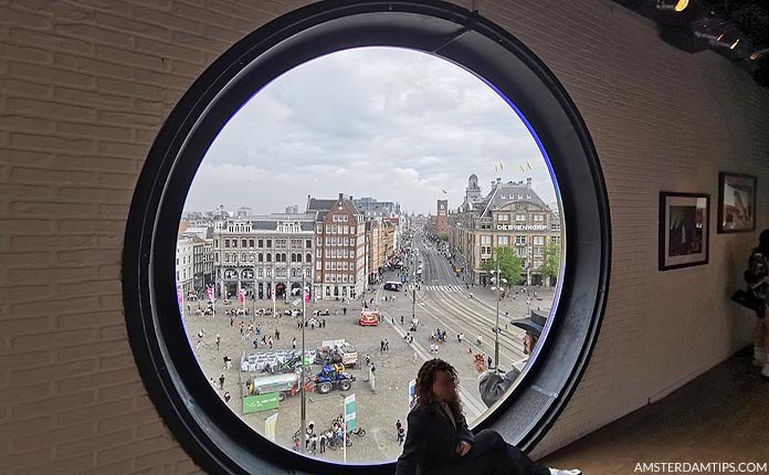 madame tussauds amsterdam round window