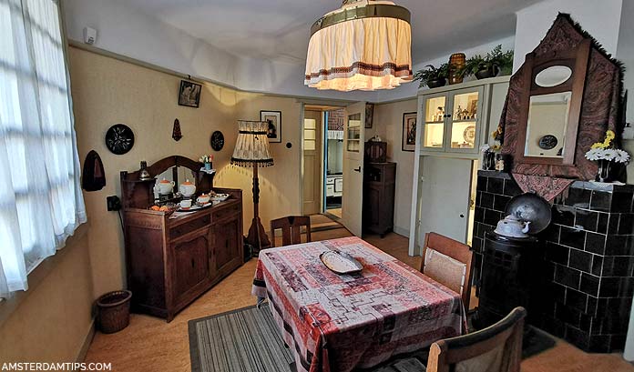 museum het schip amsterdam living room