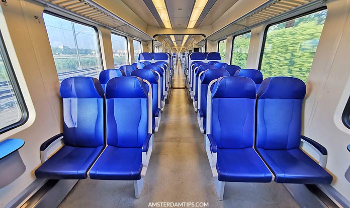 ns sprinter light train (slt) 2nd class seats
