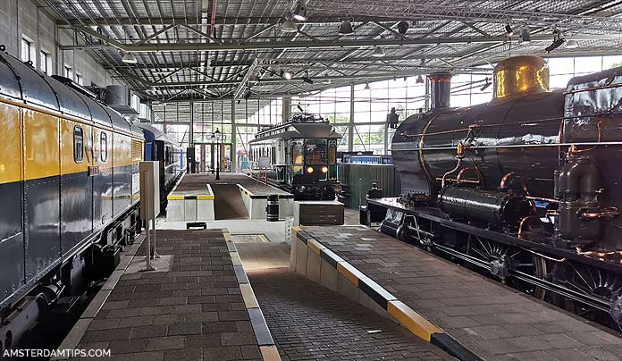 spoorwegmuseum trains