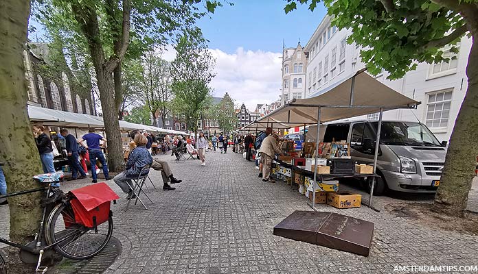 spui book market amsterdam