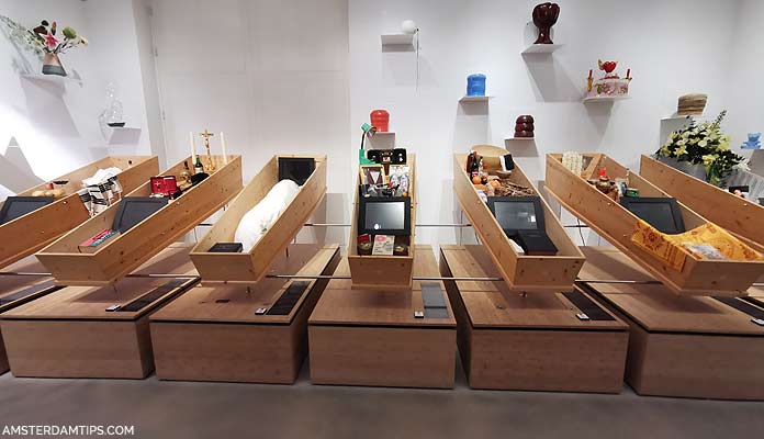 tot zover coffines exhibit